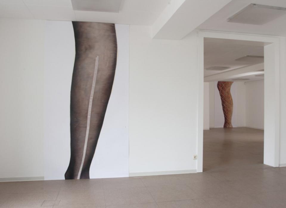 05 // Gute Waden # 01 // Ohne Titel (W II und W V), 2006,Öl auf Papier,250 x 133 cm