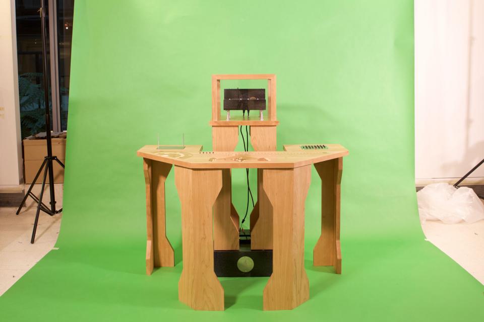  The Boltham Legacy, 2014,Kirschbaumholz, diverse Furniere, Edelstahl, Corian, 3D-gedruckter Kunststoff, Elektronik, Digitaldruck auf Papier, Holzrahmen, Tinte, Siegelwachs 