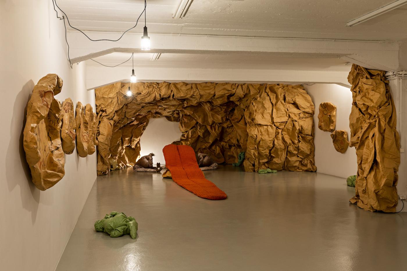 07 KHB DafnaMaimon Mutating Mary Installationview Fred Dott2