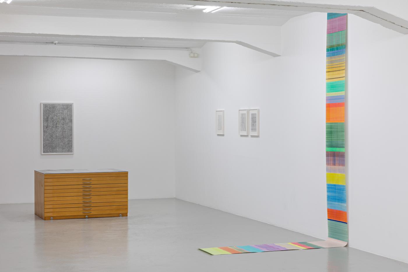 10 KHB MyongHeeKi Ausstellungsansicht FredDott