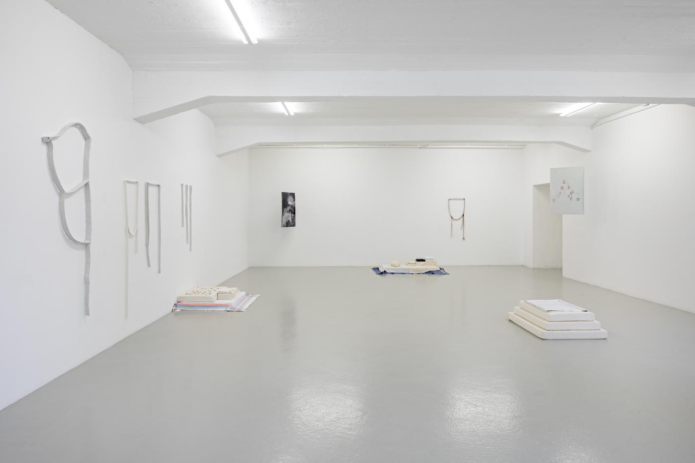 2 KHB Aleana Egan small field Affiche3