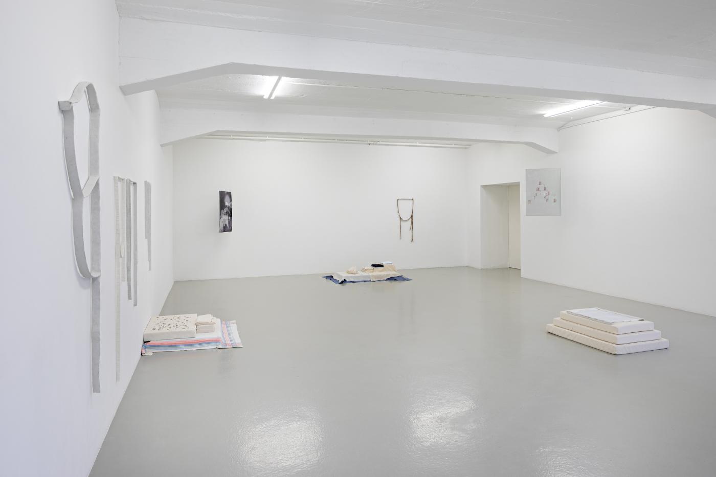 33 KHB Aleana Egan small field Affiche