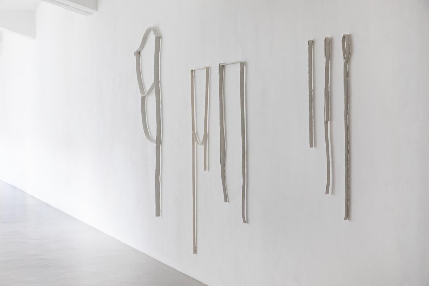 9 KHB Aleana Egan small field slow music2