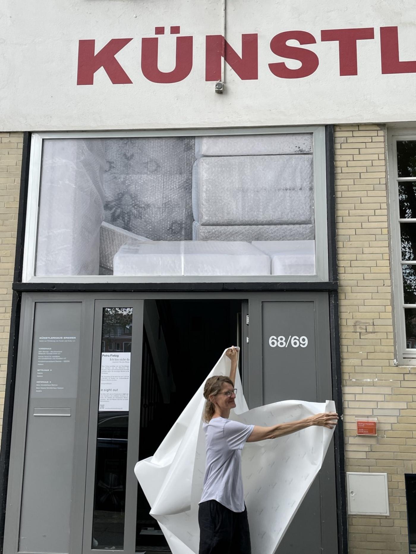 Tuerbild Petra Fiebig Foto Sara Foerster 01 Gross