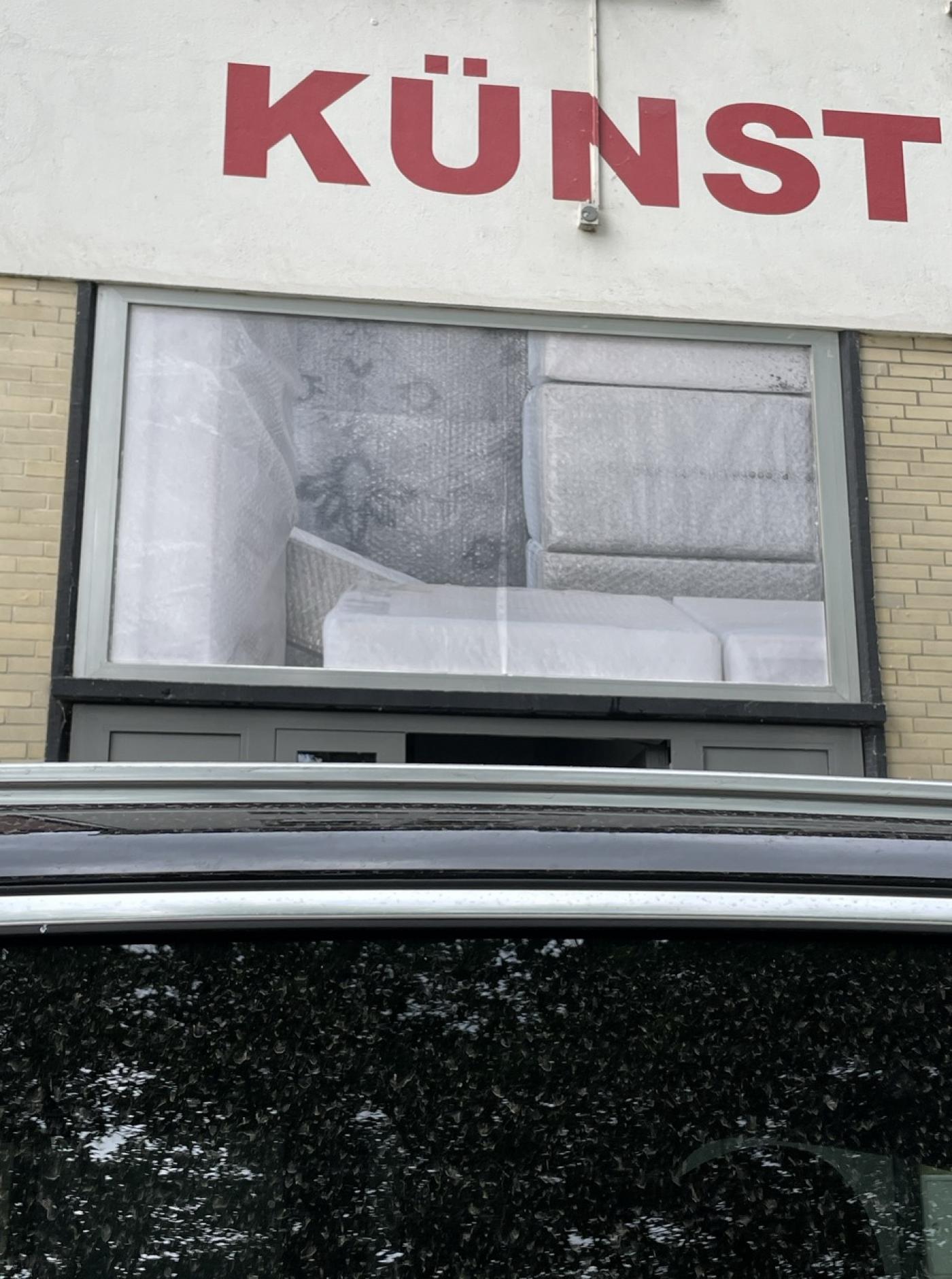 Tuerbild Petra Fiebig Foto Sara Foerster 02 Gross