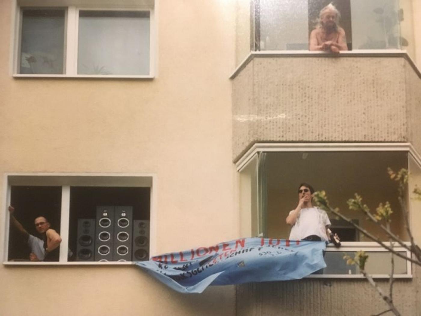 naziaufmarschZuschauer2004berlin