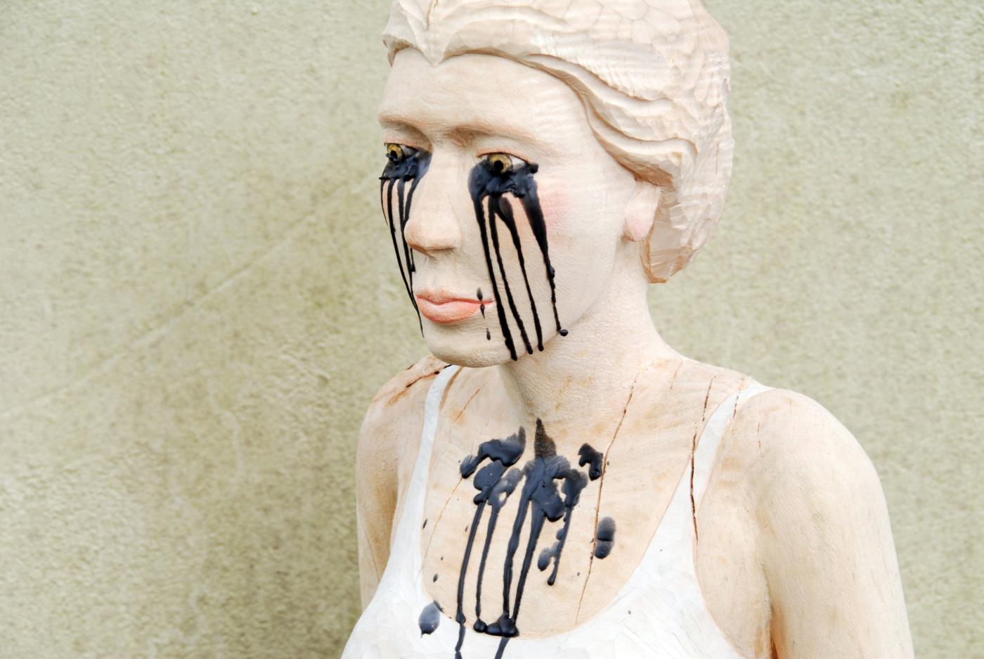 sarah hillebrecht schwester portrait