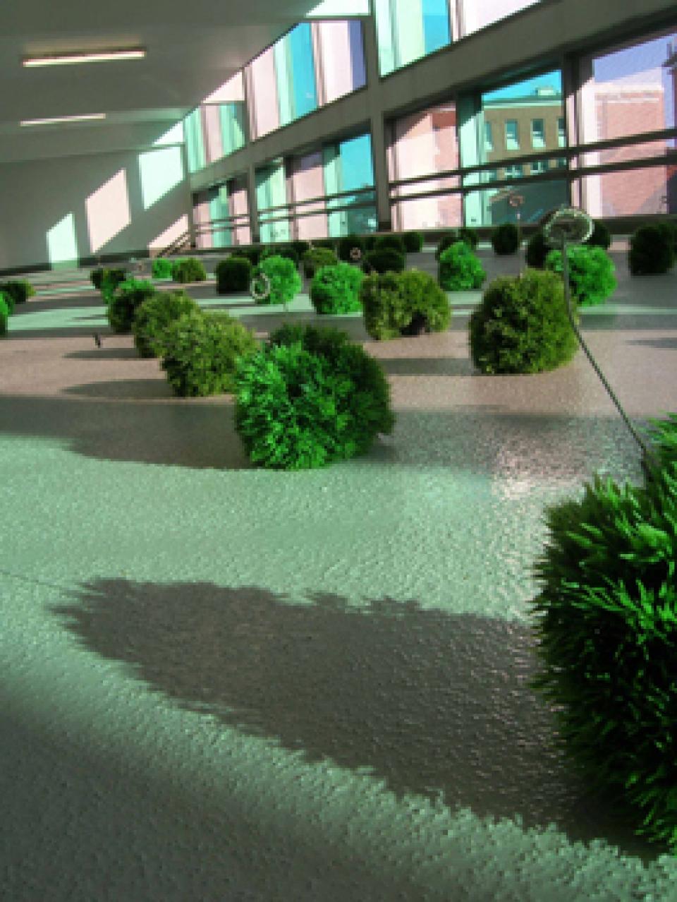 01 // Performative Installationen Bestimmte Gesten, 2005,80 - 100 decorative grass balls and milk frothers,area about 20 sqm
