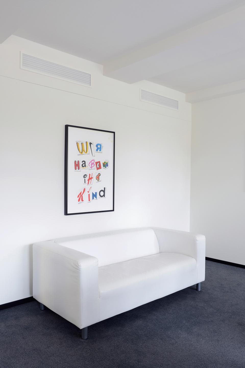 Wir haben ihr Kind, 2015,Öl auf Papier,100 x 70 cm