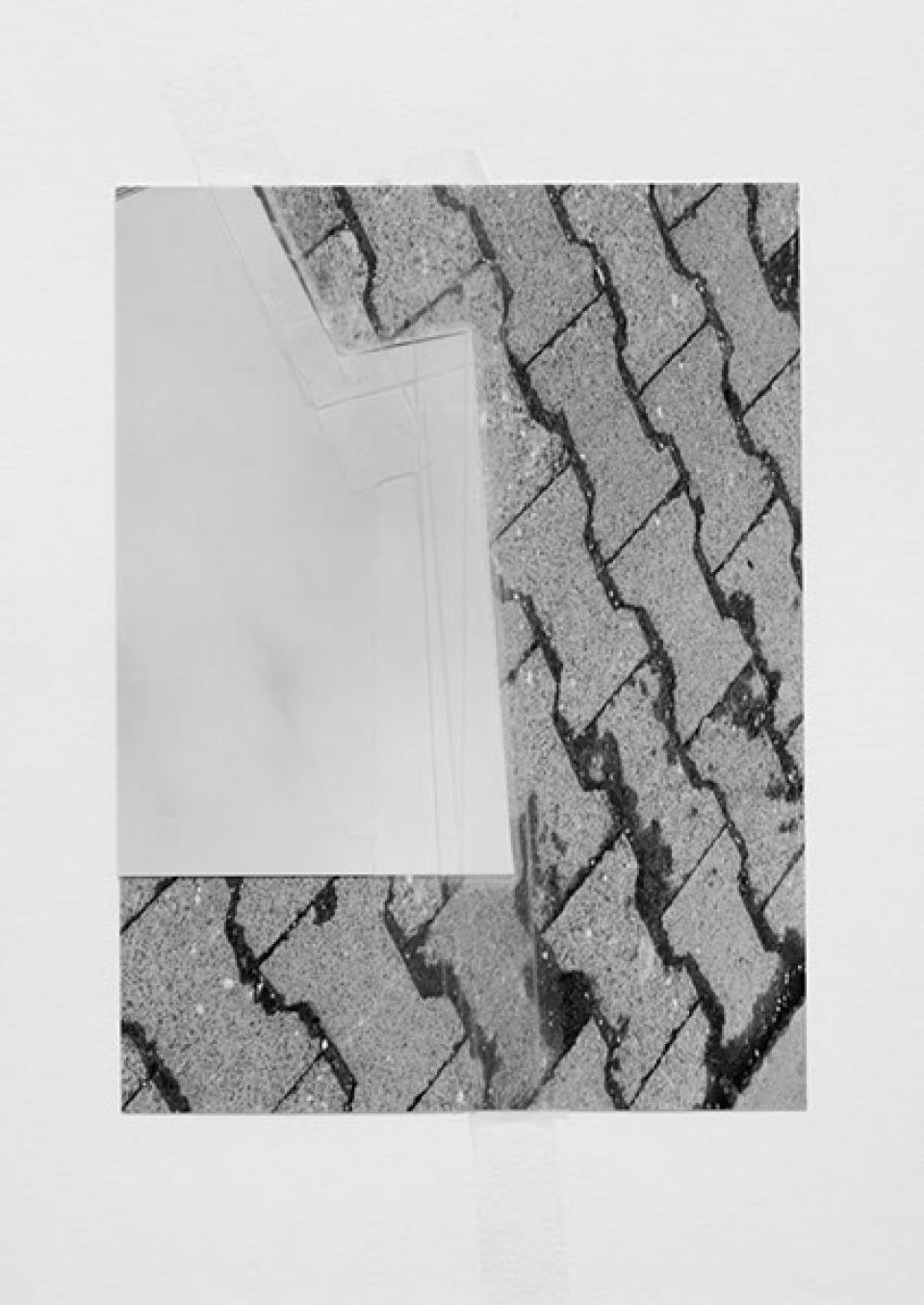 Schwindel der Freiheit I 03, 2011,Fotografie, Klebeband,20 x 30 cm