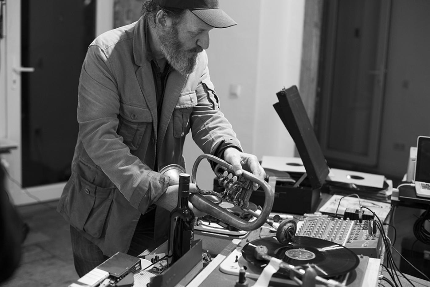 2018 SALON 3.2y1.5 FLOATING POINTS